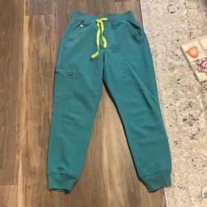 Figs High Waisted Zamora Joggers in Cactus